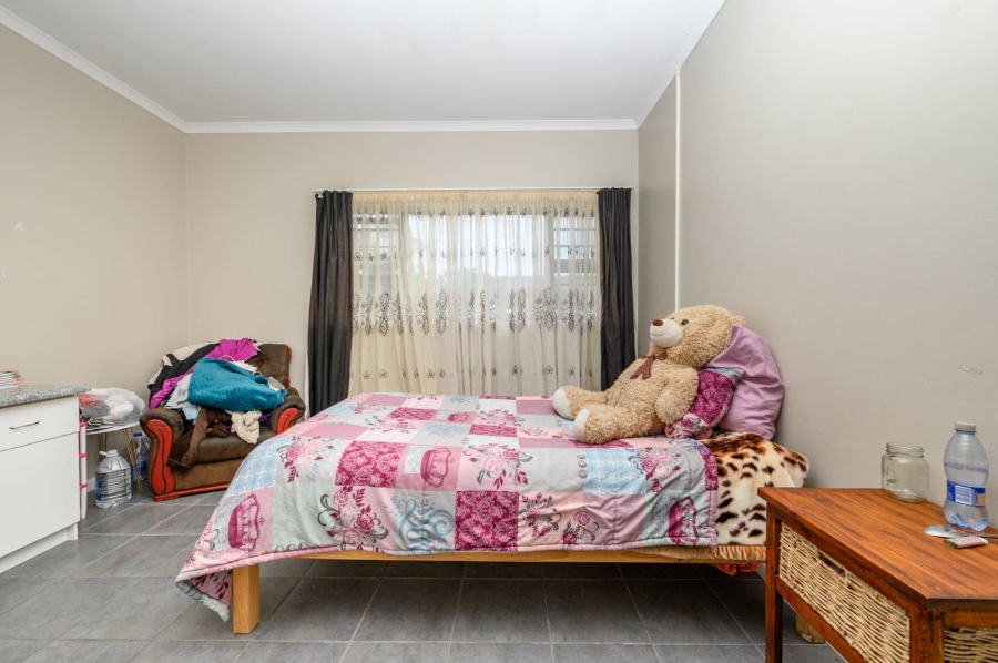 12 Bedroom Property for Sale in Summerstrand Eastern Cape